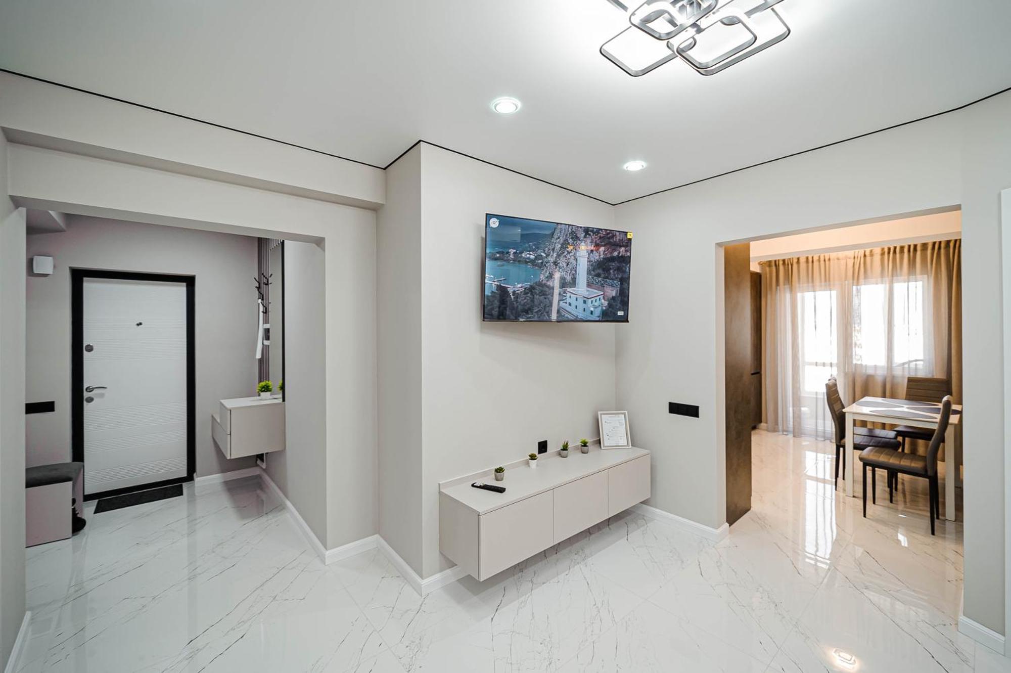 Elegance And Ciocana View
